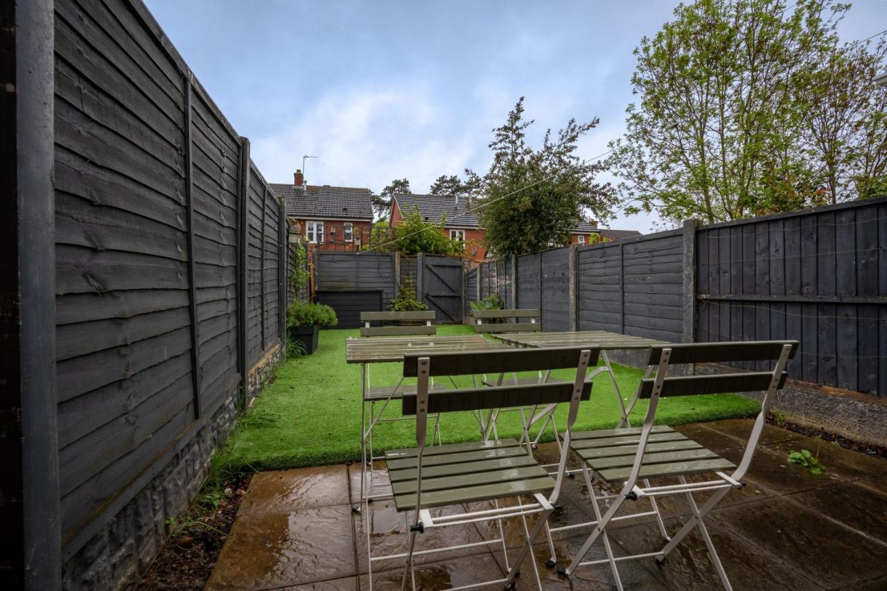Stunning Abode 5 Min From Nec & Bhx, Pets Allowed Marston Green Esterno foto